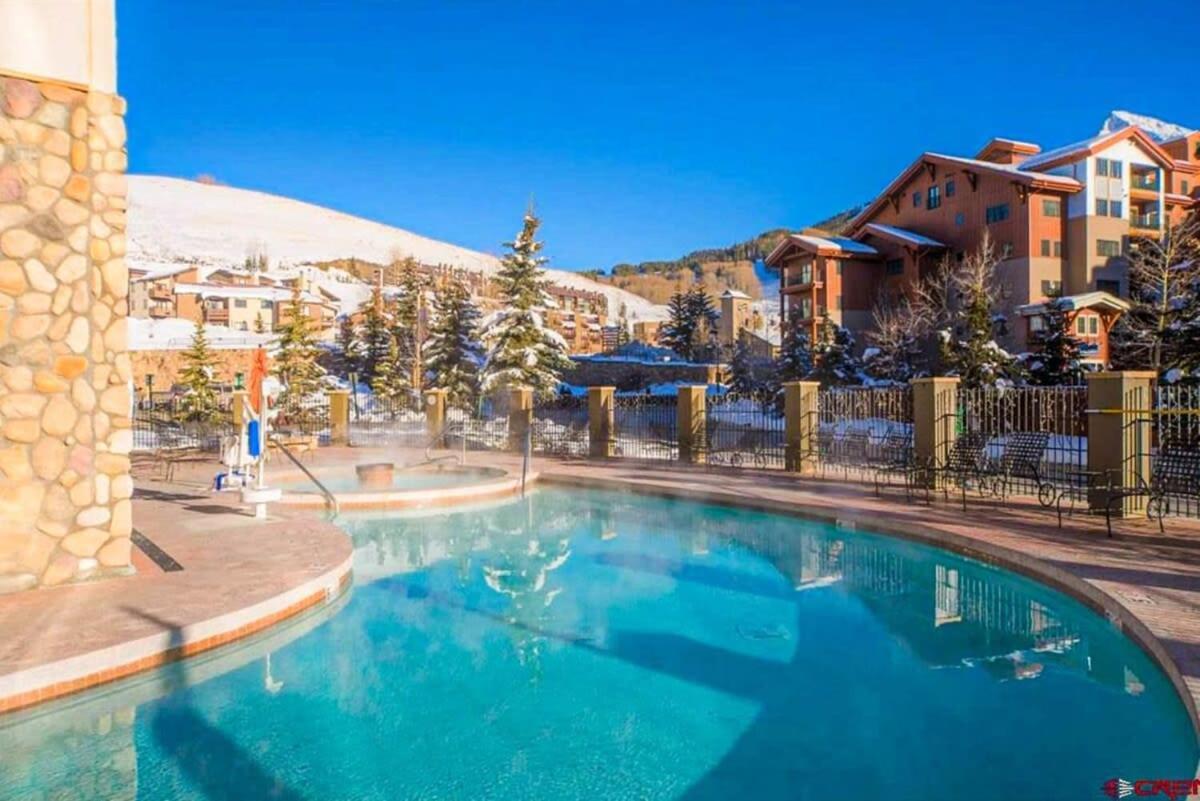 Studio 518 At Perfect Location With Pool And Hot Tub 克雷斯特德比特 外观 照片